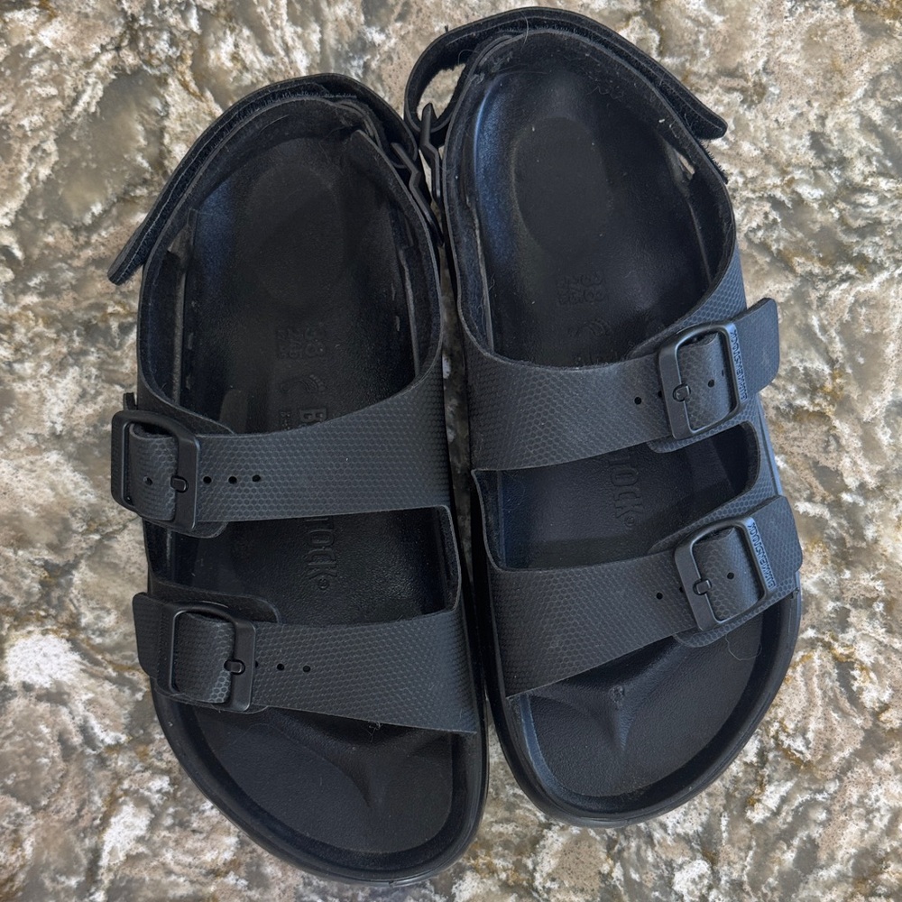 Birkenstock Men's Black Double-Strap Sandals / W4 - Picture 2 of 4